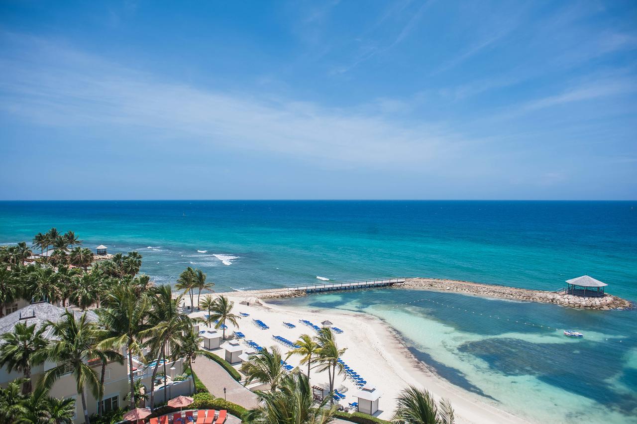 Palmyra Luxury Beach Condos Teluk Montego Bagian luar foto