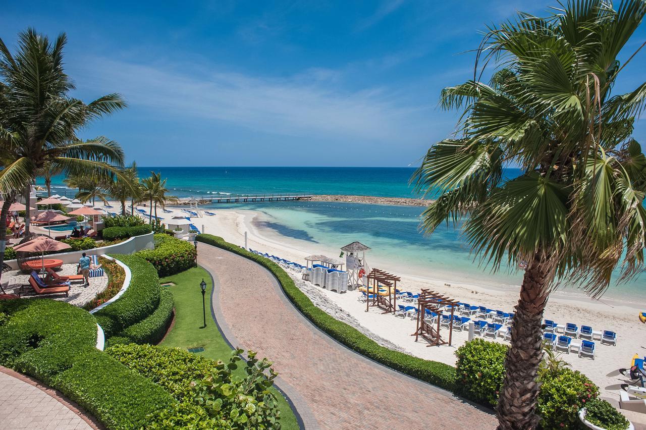 Palmyra Luxury Beach Condos Teluk Montego Bagian luar foto