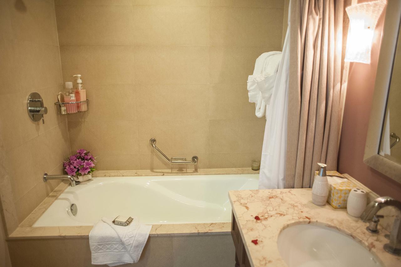 Palmyra Luxury Beach Condos Teluk Montego Bagian luar foto