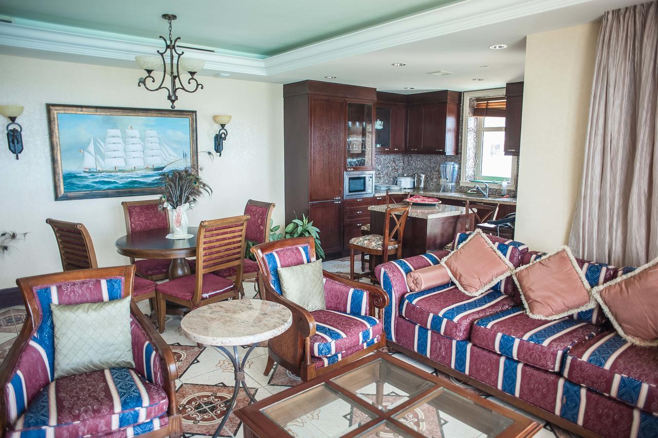 Palmyra Luxury Beach Condos Teluk Montego Bagian luar foto